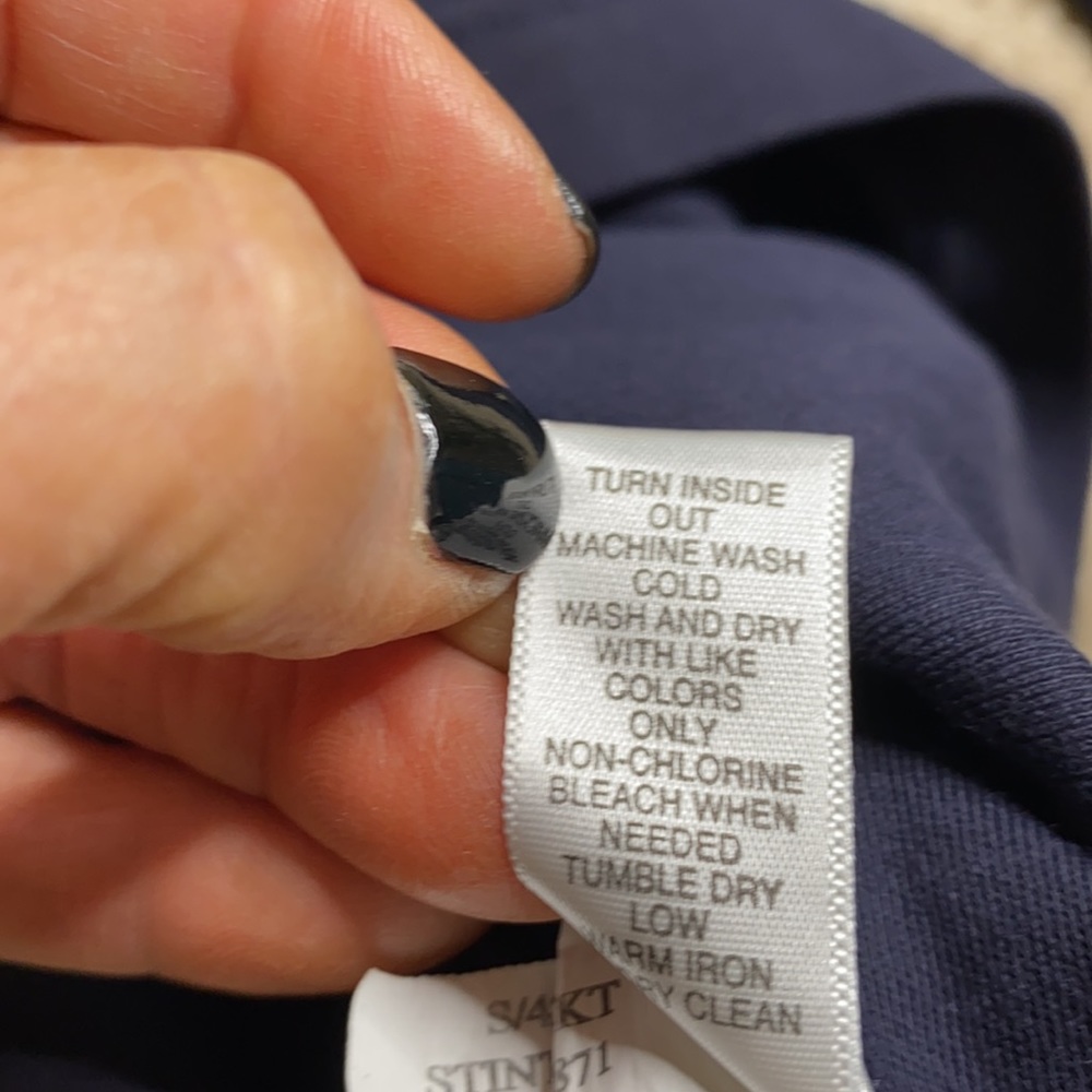 Men’s Banana Republic navy snap front knit shirt - Picture 11 of 11